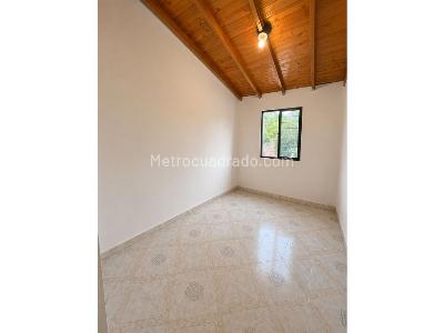 Apartamento de 3 alcobas en venta en Berlin, Medellín, 137 m² · foto 7 de 10