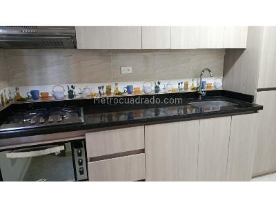 Apartamento de 3 alcobas en venta en Belen Loma De Los Bernal, Medellín, 76 m² · foto 3 de 17