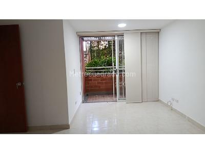 Apartamento de 3 alcobas en venta en Belen Loma De Los Bernal, Medellín, 76 m² · foto 8 de 17
