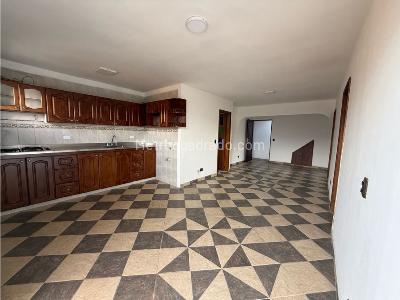 Apartamento de 3 alcobas en venta en La Piñuela, Medellín, 81 m² · foto 11 de 13