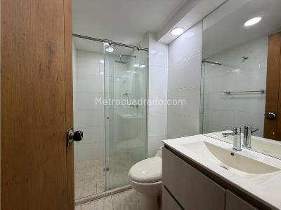 Apartamento de 5 alcobas en venta en Las Acacias, Medellín, 170 m² · foto 16 de 20