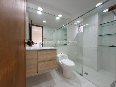 Apartamento de 5 alcobas en venta en Las Acacias, Medellín, 170 m² · foto 19 de 20