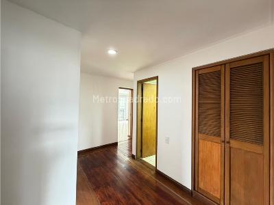 Apartamento de 5 alcobas en venta en Las Acacias, Medellín, 170 m² · foto 6 de 20