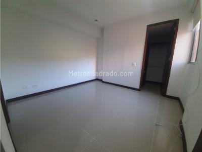 Casa de 3 alcobas en venta en Calasanz, Medellín, 68 m² · foto 10 de 20