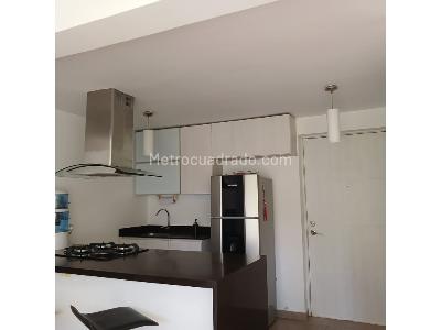 Apartamento de 2 alcobas en venta en Loma De Los Bernal, Medellín, 51 m² · foto 3 de 20