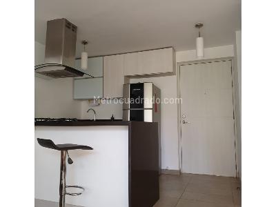 Apartamento de 2 alcobas en venta en Loma De Los Bernal, Medellín, 51 m² · foto 4 de 20