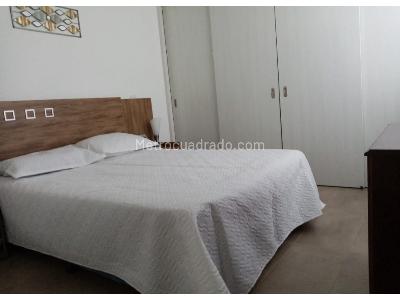 Apartamento de 2 alcobas en venta en Loma De Los Bernal, Medellín, 51 m² · foto 5 de 20