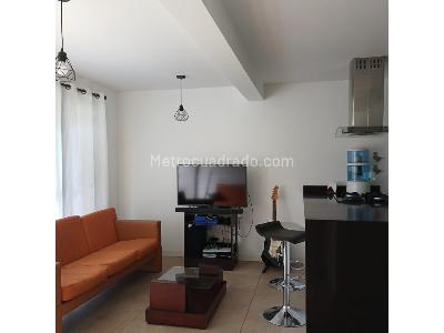 Apartamento de 2 alcobas en venta en Loma De Los Bernal, Medellín, 51 m² · foto 14 de 20