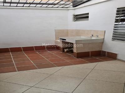 Casa de 5 alcobas en venta en Suramericana, Medellín, 165 m² · foto 4 de 20