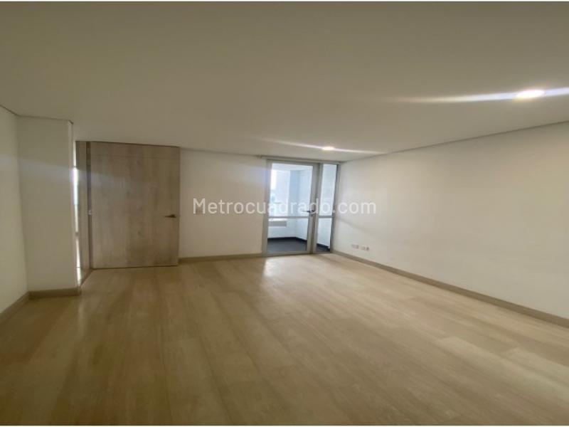 Piso – Sabaneta, San Isidro - Más