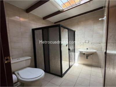 Casa de 3 alcobas en venta en La Gloria, Medellín, 92 m² · foto 14 de 18