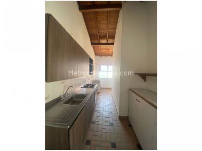 Apartamento de 3 alcobas en venta en Belen La Mota, Medellín, 95 m² · foto 3 de 13
