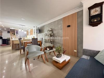 Apartamento de 3 alcobas en venta en Laureles, Medellín, 152 m² · foto 3 de 13