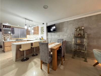 Apartamento de 3 alcobas en venta en Laureles, Medellín, 152 m² · foto 8 de 13
