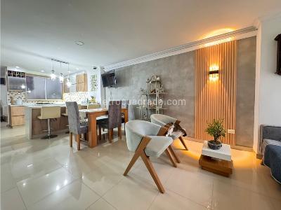 Apartamento de 3 alcobas en venta en Laureles, Medellín, 152 m² · foto 12 de 13