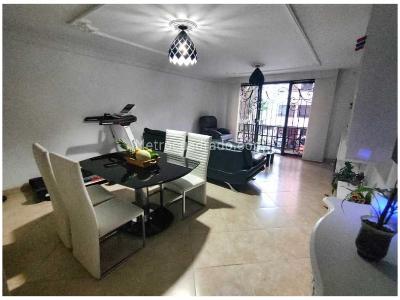 Casa de 5 alcobas en venta en La Almeria, Medellín, 180 m² · foto 3 de 17