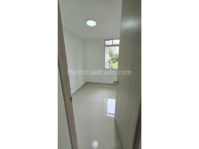 Apartamento de 3 alcobas en venta en Robledo, Medellín, 47 m² · foto 7 de 9