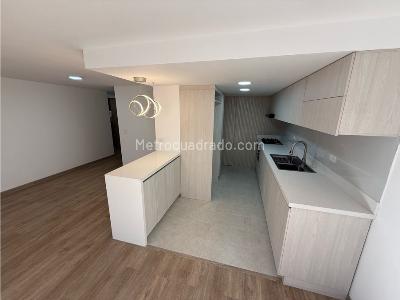 Apartamento de 3 alcobas en venta en Zona 2, Envigado, 113 m² · foto 3 de 20