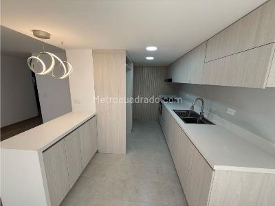 Apartamento de 3 alcobas en venta en Zona 2, Envigado, 113 m² · foto 6 de 20