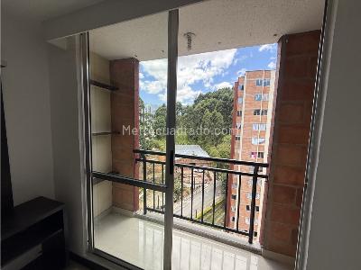 Apartamento de 3 alcobas en venta en Belen, Medellín, 52 m² · foto 3 de 13