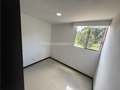 Apartamento de 3 alcobas en venta en Belen, Medellín, 52 m² · foto 9 de 13