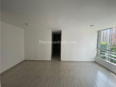 Apartamento de 3 alcobas en venta en Monteclaro, Medellín, 44 m² · foto 5 de 12