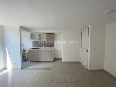 Apartamento de 3 alcobas en venta en Monteclaro, Medellín, 44 m² · foto 6 de 12