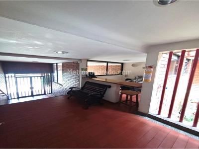 Apartamento de 4 alcobas en venta en Bolivariana, Medellín, 103 m² · foto 12 de 18