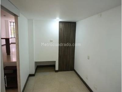 Casa de 1 alcoba en venta en Calasanz, Medellín, 52 m² · foto 9 de 20