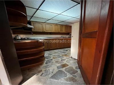 Apartamento de 5 alcobas en venta en Conquistadores, Medellín, 144 m² · foto 7 de 20