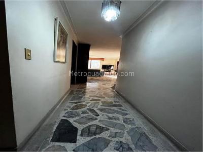 Apartamento de 5 alcobas en venta en Conquistadores, Medellín, 144 m² · foto 12 de 20