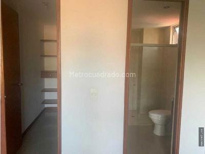 Apartamento de 3 alcobas en venta en La Castellana, Medellín, 112 m² · foto 7 de 20