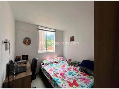 Apartamento de 3 alcobas en venta en La Mina, Envigado, 55 m² · foto 10 de 20