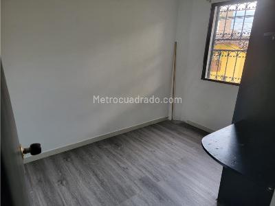 Apartamento de 3 alcobas en venta en El Velodromo, Medellín, 70 m² · foto 13 de 20