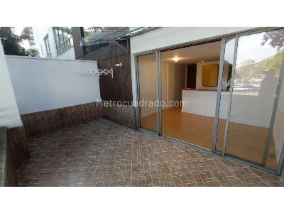 Apartamento de 1 alcoba en venta en La Aguacatala, Medellín, 65 m² · foto 2 de 20