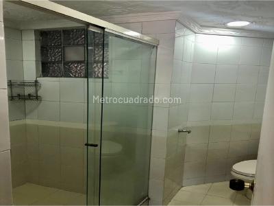 Apartamento de 1 alcoba en venta en La Aguacatala, Medellín, 65 m² · foto 8 de 20