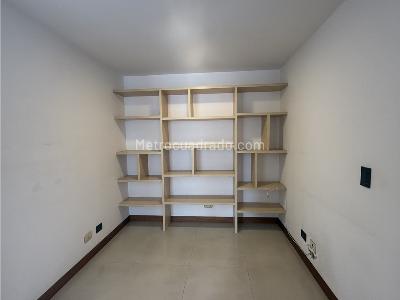 Apartamento de 3 alcobas en arriendo en Cumbres, Envigado, 104 m² · foto 8 de 20