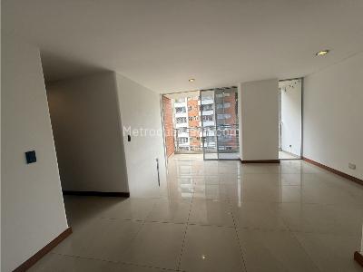 Apartamento de 3 alcobas en arriendo en Cumbres, Envigado, 104 m² · foto 10 de 20