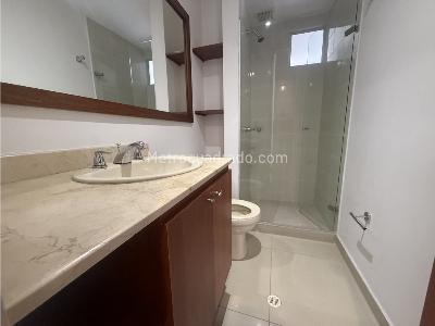 Apartamento de 3 alcobas en arriendo en Cumbres, Envigado, 104 m² · foto 13 de 20