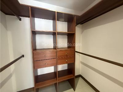Apartamento de 3 alcobas en arriendo en Cumbres, Envigado, 104 m² · foto 15 de 20