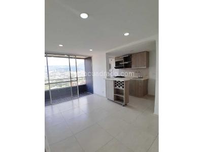 Apartamento de 2 alcobas en arriendo en Rodeo Alto, Medellín, 64 m² · foto 2 de 20