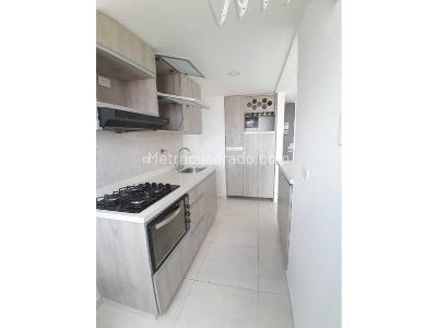 Apartamento de 2 alcobas en arriendo en Rodeo Alto, Medellín, 64 m² · foto 4 de 20
