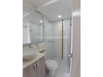 Apartamento de 2 alcobas en arriendo en Rodeo Alto, Medellín, 64 m² · foto 6 de 20