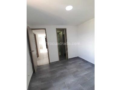 Apartamento de 2 alcobas en arriendo en Rodeo Alto, Medellín, 64 m² · foto 10 de 20