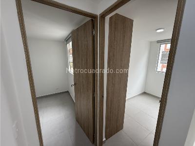 Apartamento de 2 alcobas en arriendo en La Navarra, Bello, 55 m² · foto 7 de 15