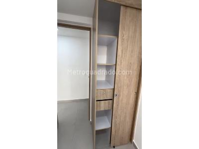 Apartamento de 2 alcobas en arriendo en La Navarra, Bello, 55 m² · foto 11 de 15