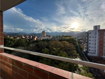 Apartamento de 3 alcobas en venta en La Floresta, Medellín, 58 m² · foto 14 de 20