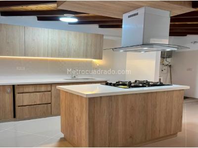 Apartamento de 3 alcobas en venta en El Danubio, Medellín, 77 m² · foto 2 de 20