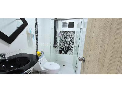 Apartamento de 3 alcobas en venta en Los Colores, Medellín, 114 m² · foto 11 de 20