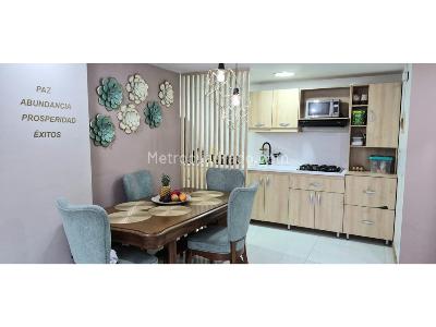 Apartamento de 3 alcobas en venta en Los Colores, Medellín, 114 m² · foto 2 de 20